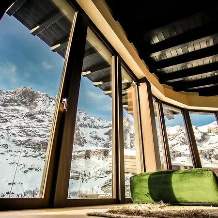 Готель Al Piolet 4*