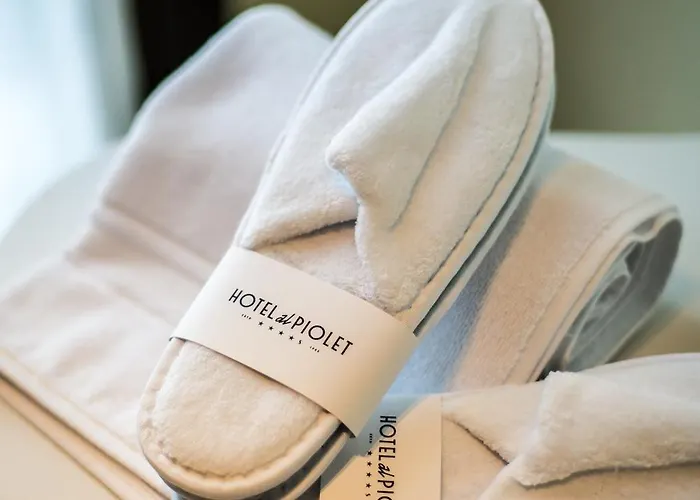 Готель Al Piolet